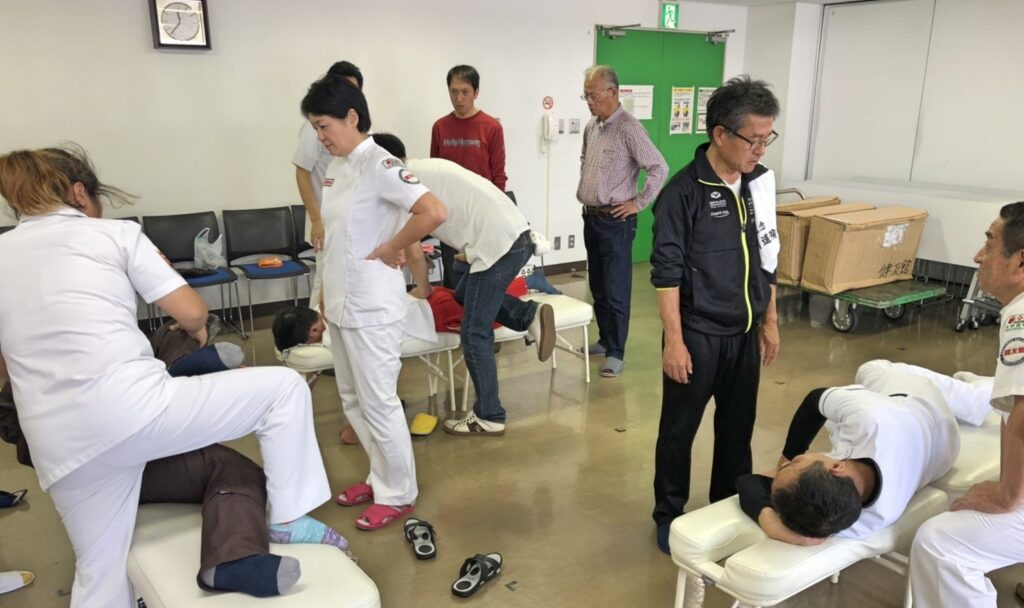 全国に出張する整体の実技講習会の様子